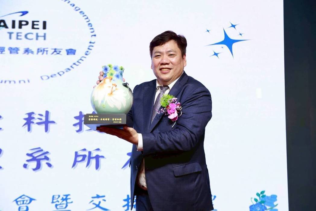 第十四屆理事長蔡耀德。  北科大/提供